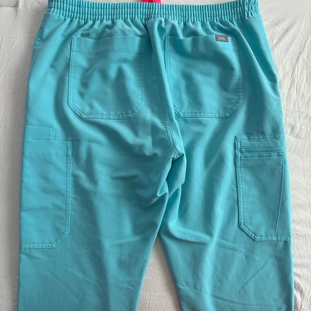 Figs Scrub Set - Picture 6 of 6